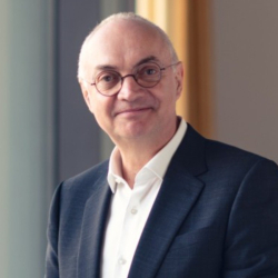 Luc Van den hove